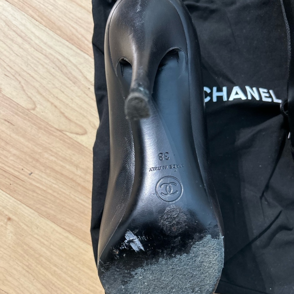 Chanel Pumps -USED AUTHENTIC - Picture 7 of 9